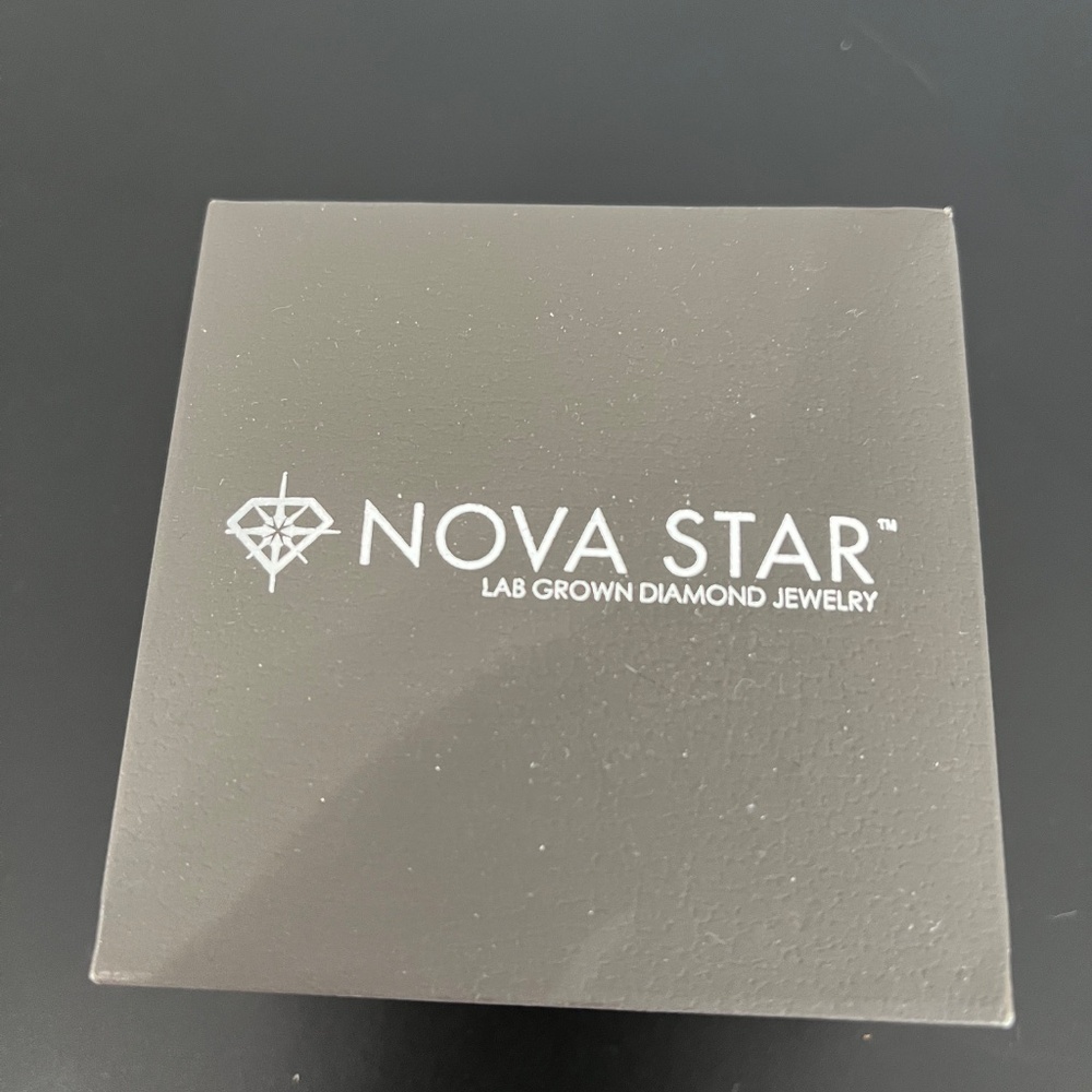 Nova Star Sterling Silver lab grown diamond heart pendant - Picture 5 of 8